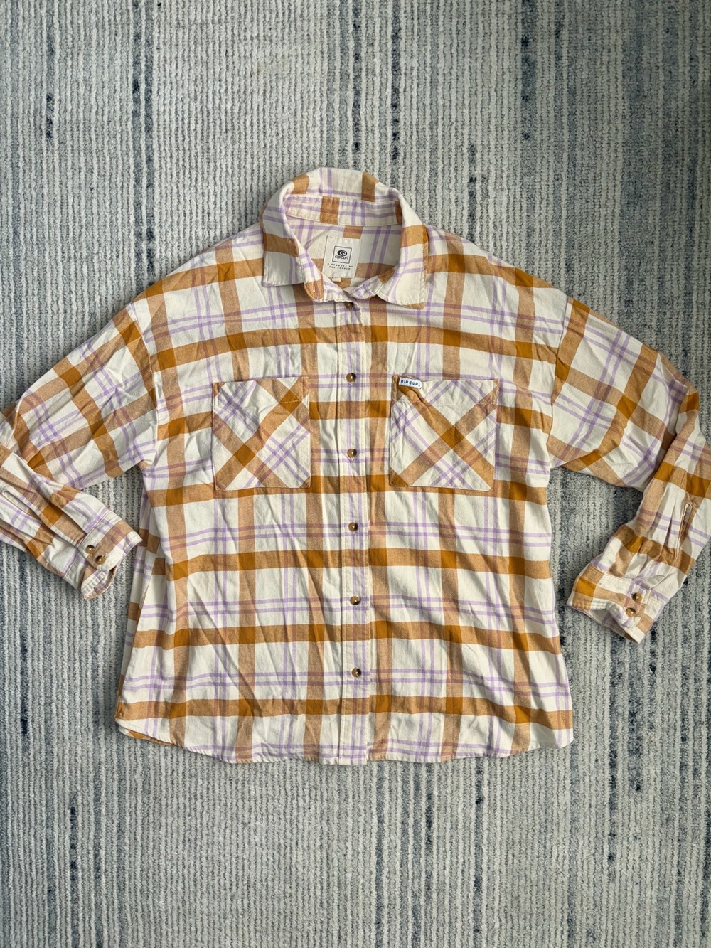 Rip Curl Plaid Button-Up Shirt in Cream, Mustard & Lavender Size M